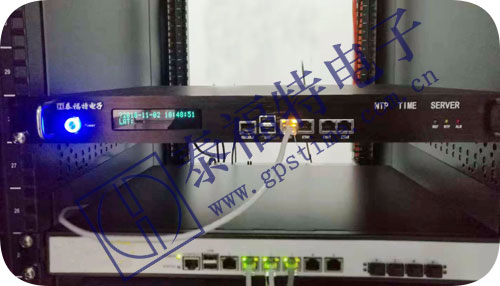 GPS時鐘服務(wù)器成功上架投運 GPS時鐘服務(wù)器成功上架投運